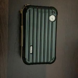 Green Rimowa never used amenity case